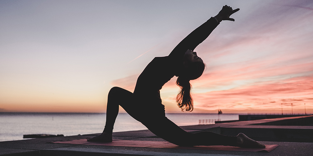 nom des postures yoga en sanskrit : les retenir